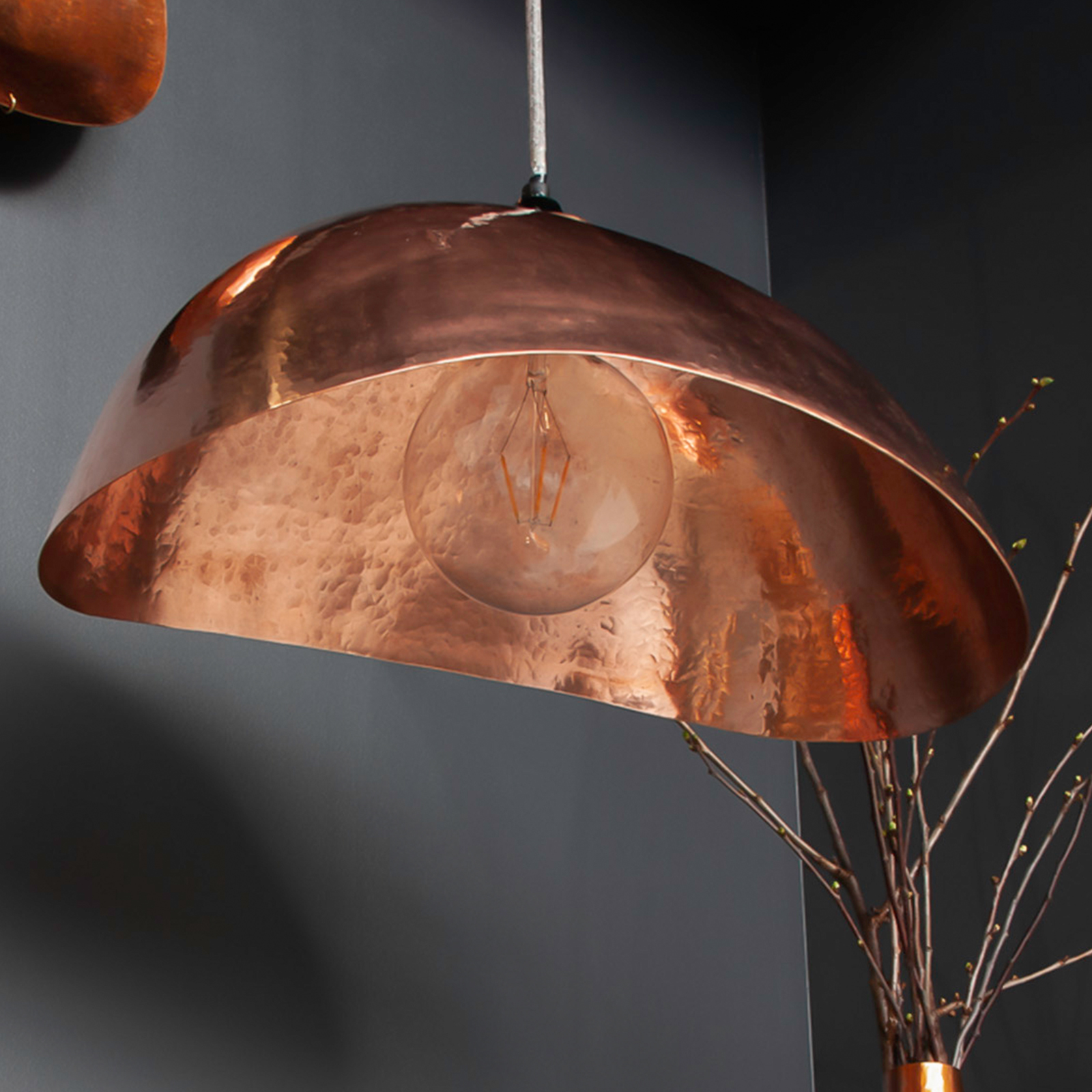 Cleo Lamp